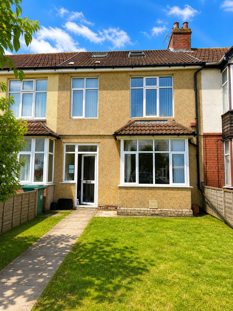 5 bed Mid Terraced House for rent in Filton. From Acen Properties - Bristol