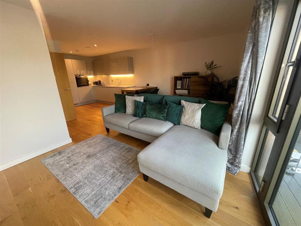 2 bed Apartment for rent in Bristol. From Acen Properties - Bristol