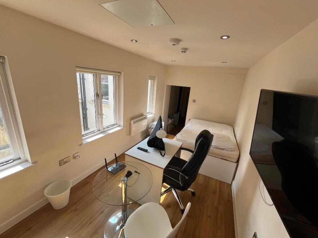 0 bed Studio for rent in Bristol. From Xeno Property - Bristol 0 bed Studio for rent in Bristol. From Xeno Property - Bristol