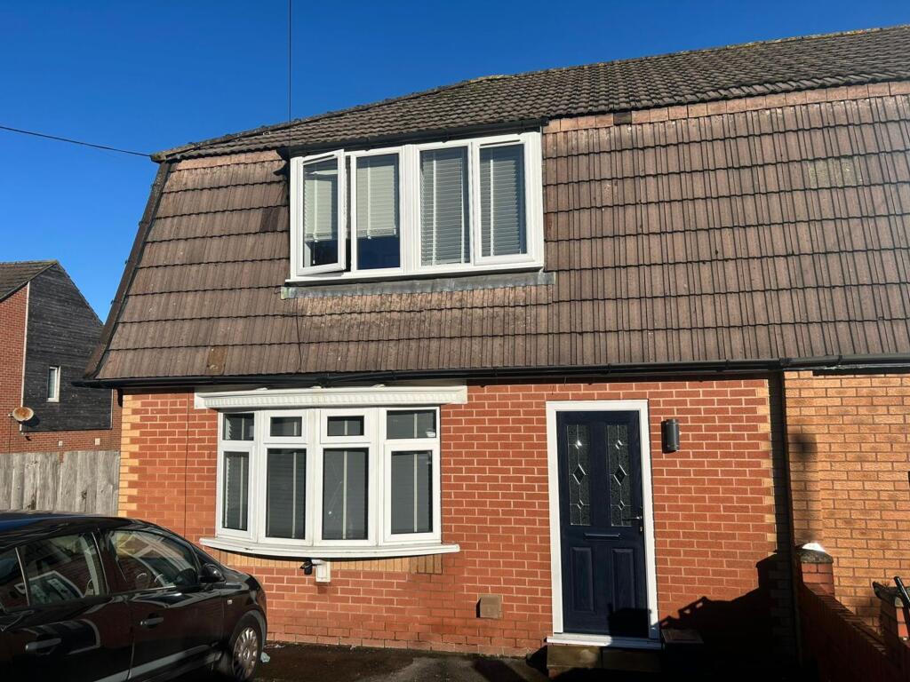 4 bed End of Terrace for rent in Filton. From Xeno Property - Bristol 4 bed End of Terrace for rent in Filton. From Xeno Property - Bristol