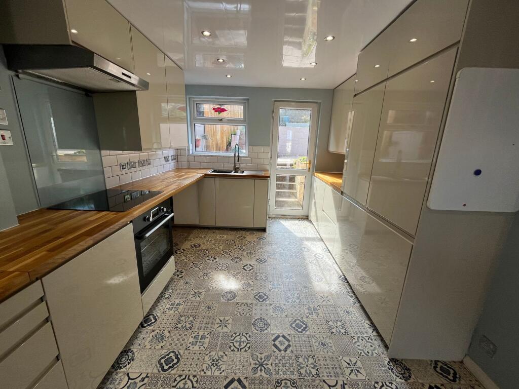 1 bed Mid Terraced House for rent in Bristol. From Xeno Property - Bristol 1 bed Mid Terraced House for rent in Bristol. From Xeno Property - Bristol