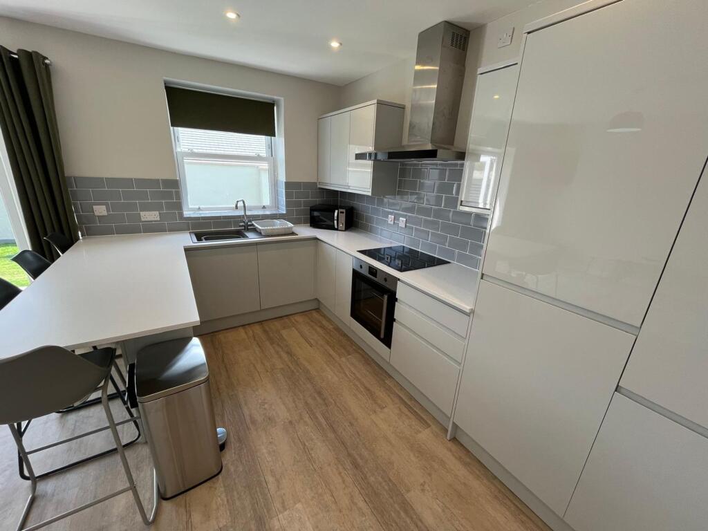 4 bed Detached for rent in Hillfields. From Xeno Property - Bristol 4 bed Detached for rent in Hillfields. From Xeno Property - Bristol