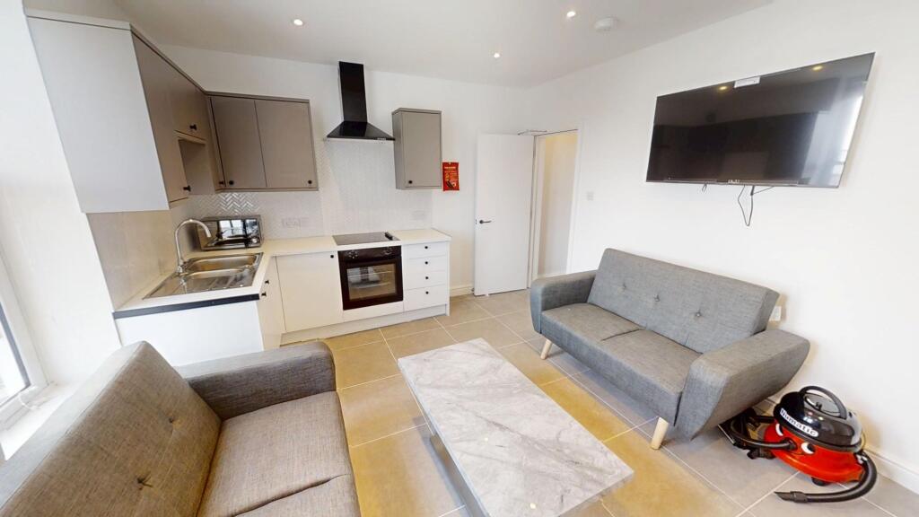 1 bed Mid Terraced House for rent in . From Xeno Property - Bristol
