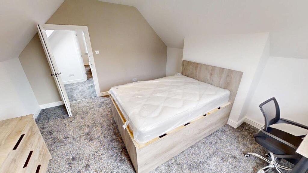 4 bed Mid Terraced House for rent in . From Xeno Property - Bristol