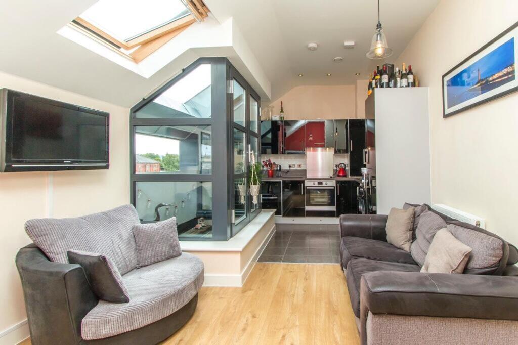 2 bed 1st Floor Flat for rent in Bristol. From Xeno Property - Bristol