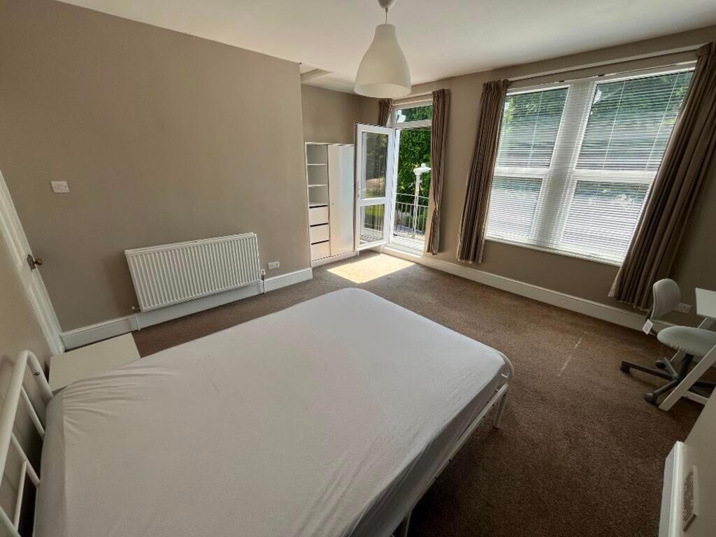 1 bed Mid Terraced House for rent in Bristol. From Xeno Property - Bristol 1 bed Mid Terraced House for rent in Bristol. From Xeno Property - Bristol