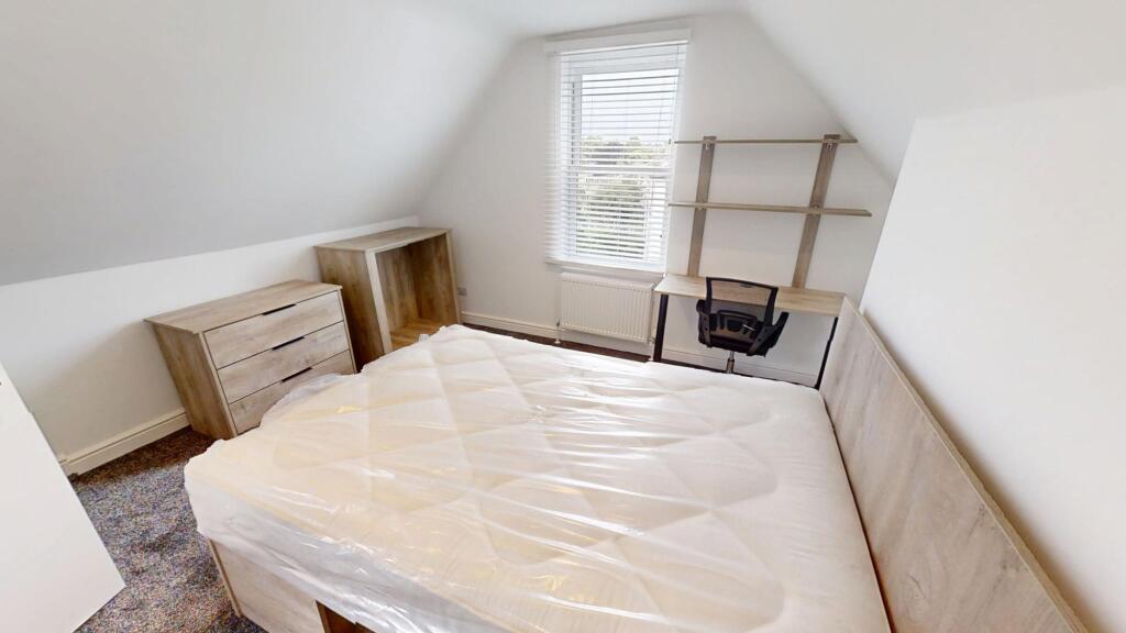 4 bed Mid Terraced House for rent in . From Xeno Property - Bristol 4 bed Mid Terraced House for rent in . From Xeno Property - Bristol