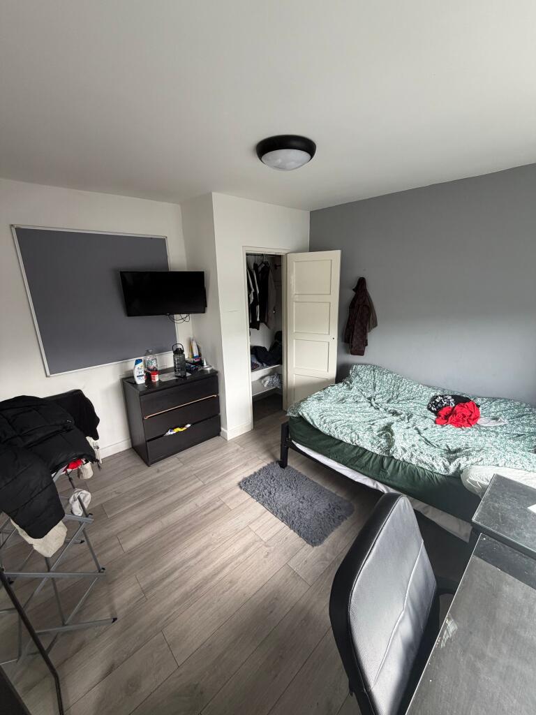 6 bed Semi Detached for rent in Filton. From Xeno Property - Bristol