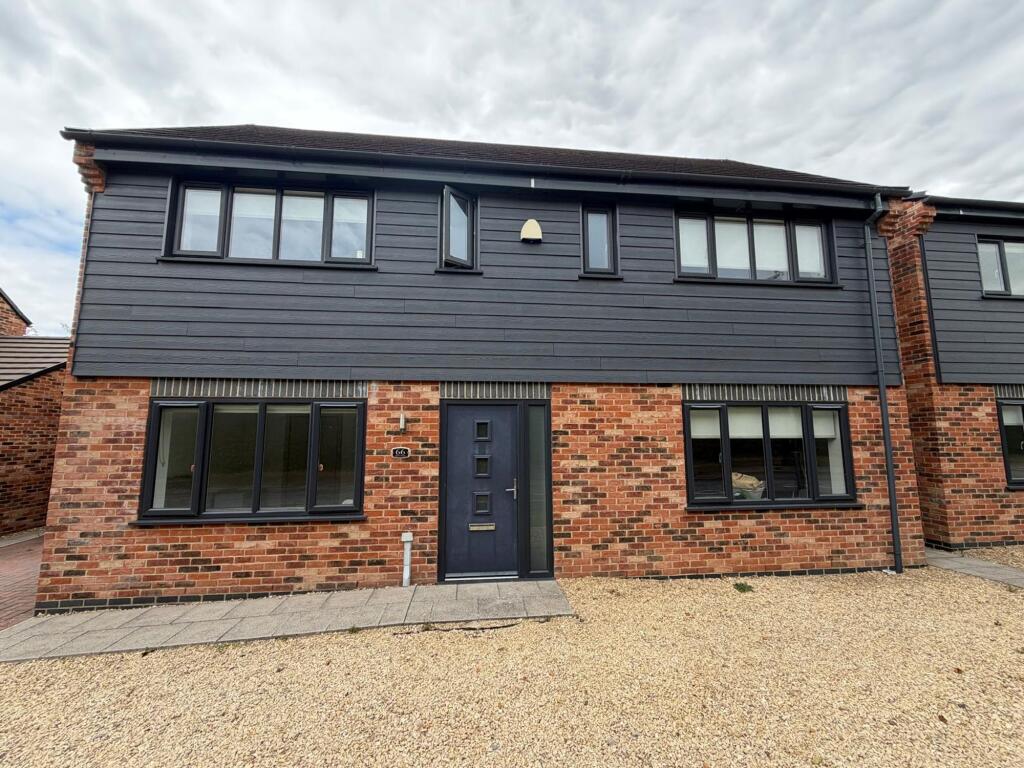 1 bed Detached for rent in Hambrook. From Xeno Property - Bristol 1 bed Detached for rent in Hambrook. From Xeno Property - Bristol