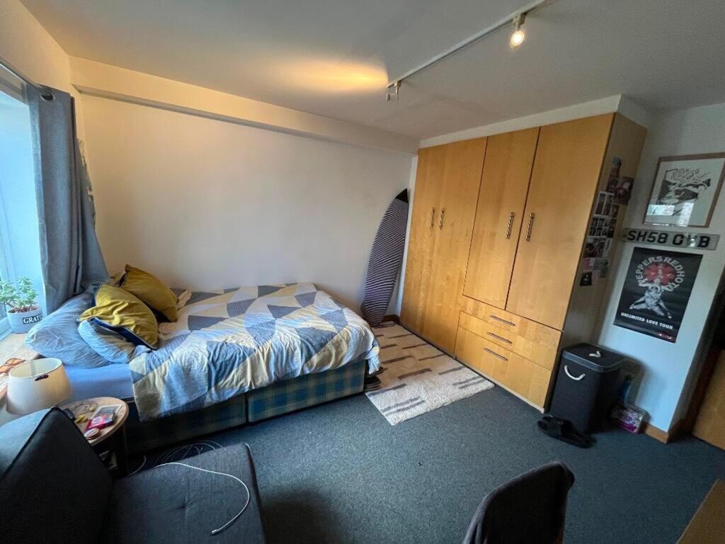 4 bed Mid Terraced House for rent in Bristol. From Xeno Property - Bristol 4 bed Mid Terraced House for rent in Bristol. From Xeno Property - Bristol