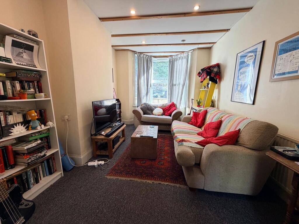 3 bed Mid Terraced House for rent in Crofts End. From Xeno Property - Bristol