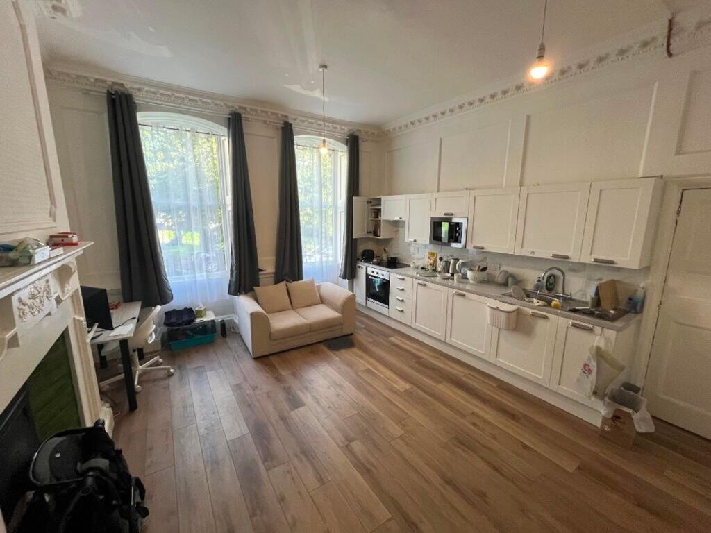 1 bed 1st Floor Flat for rent in Bristol. From Xeno Property - Bristol 1 bed 1st Floor Flat for rent in Bristol. From Xeno Property - Bristol