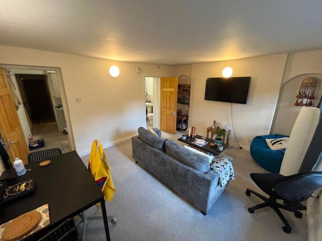 1 bed 1st Floor Flat for rent in Bristol. From Xeno Property - Bristol 1 bed 1st Floor Flat for rent in Bristol. From Xeno Property - Bristol