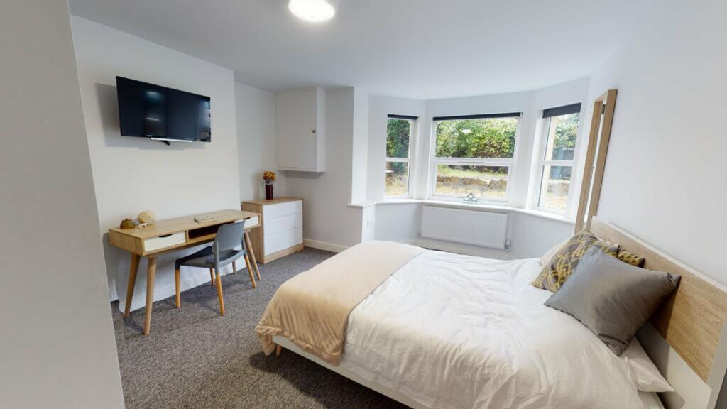4 bed 1st Floor Flat for rent in Stapleton. From Xeno Property - Bristol