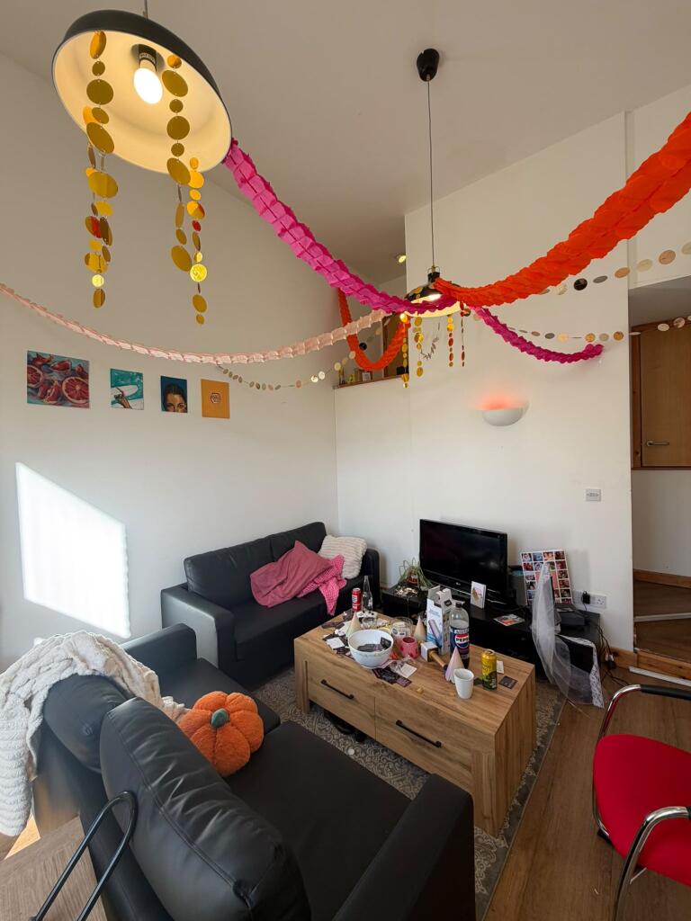 4 bed End of Terrace for rent in Bristol. From Xeno Property - Bristol 4 bed End of Terrace for rent in Bristol. From Xeno Property - Bristol
