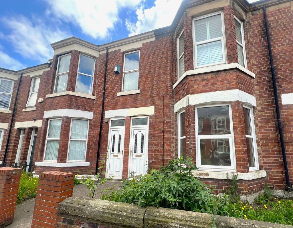 3 bed Upper Floor Flat for rent in Newcastle Upon Tyne. From Cloud Estates - Newcastle