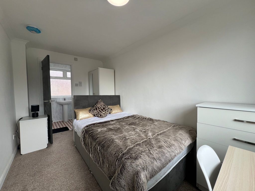 1 bed Terraced for rent in Newcastle Upon Tyne. From Cloud Estates - Newcastle