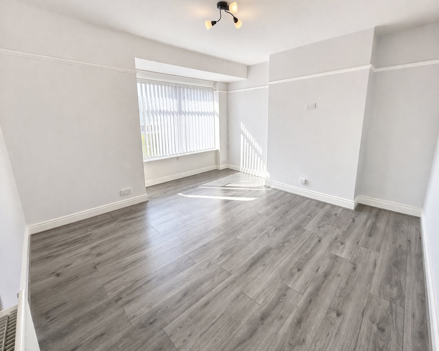 2 bed 1st Floor Flat for rent in Meadow Well. From MyHoouse