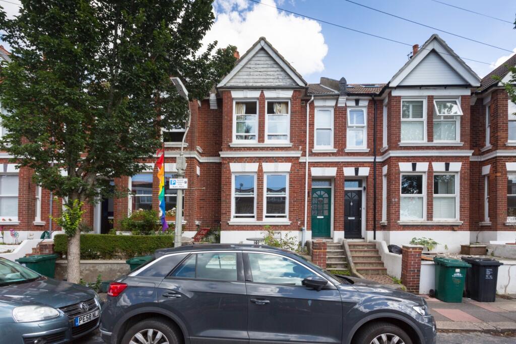 5 bed Mid Terraced House for rent in Brighton and Hove. From G4 Lets - Brighton