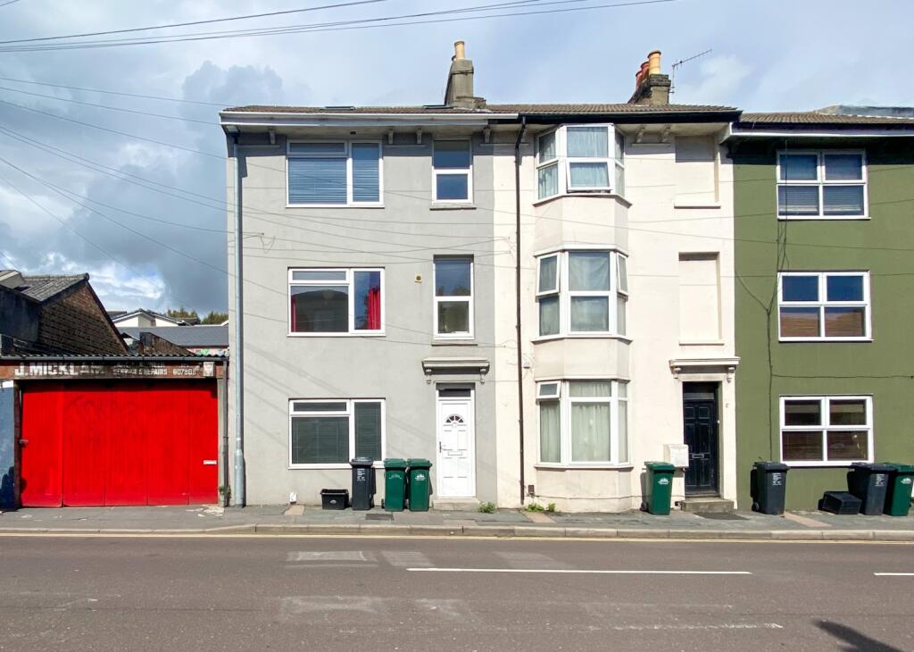 6 bed Mid Terraced House for rent in Ovingdean. From G4 Lets - Brighton