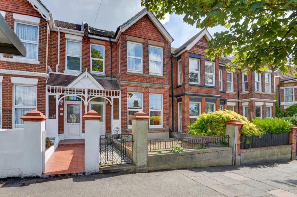 7 bed Mid Terraced House for rent in Brighton and Hove. From G4 Lets - Brighton 7 bed Mid Terraced House for rent in Brighton and Hove. From G4 Lets - Brighton