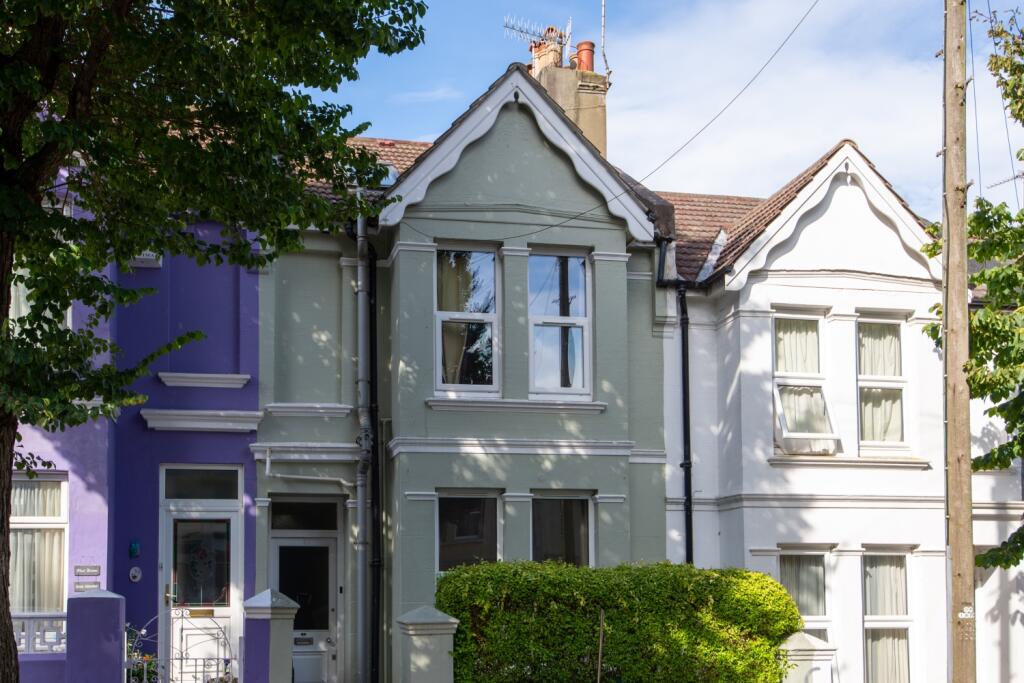7 bed Mid Terraced House for rent in Ovingdean. From G4 Lets - Brighton