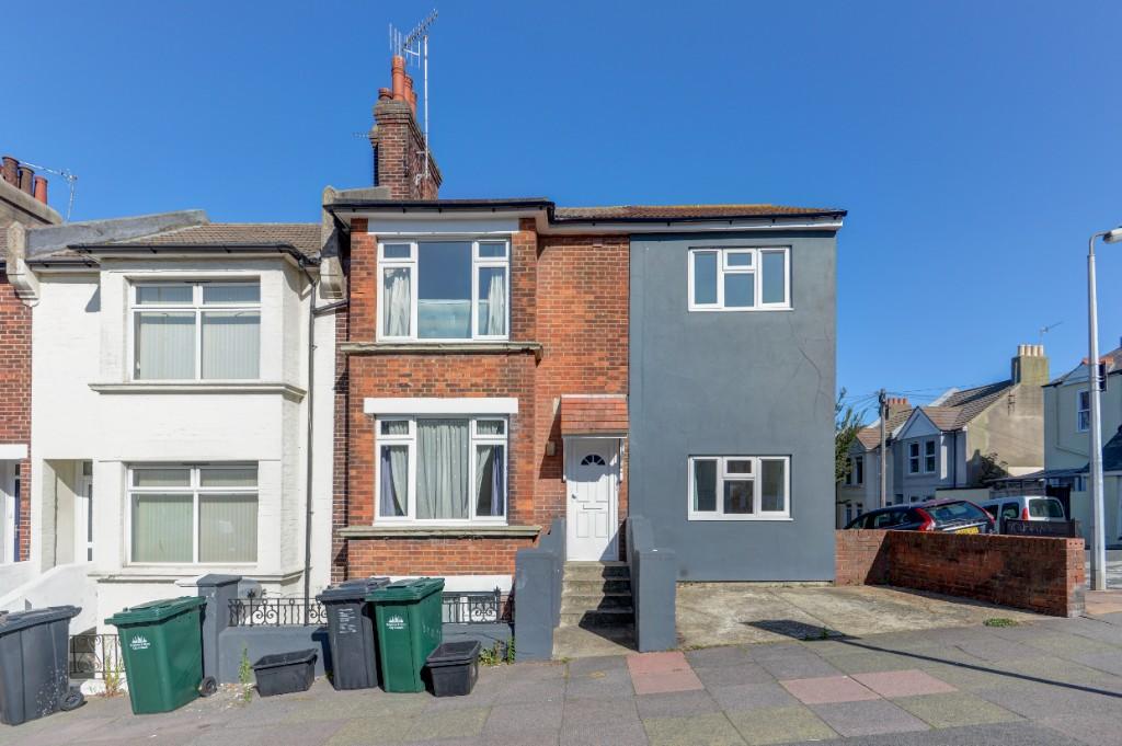 8 bed Mid Terraced House for rent in Ovingdean. From G4 Lets - Brighton 8 bed Mid Terraced House for rent in Ovingdean. From G4 Lets - Brighton