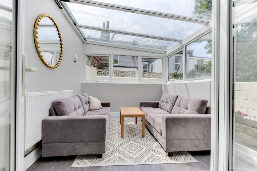 7 bed Mid Terraced House for rent in Ovingdean. From G4 Lets - Brighton 7 bed Mid Terraced House for rent in Ovingdean. From G4 Lets - Brighton