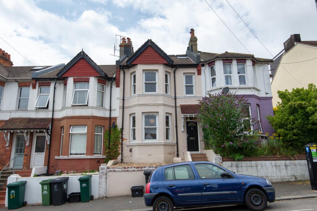 8 bed Mid Terraced House for rent in Brighton and Hove. From G4 Lets - Brighton 8 bed Mid Terraced House for rent in Brighton and Hove. From G4 Lets - Brighton