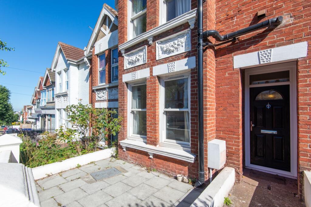 5 bed Mid Terraced House for rent in Ovingdean. From G4 Lets - Brighton