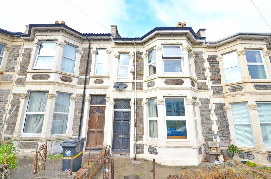 5 bed Mid Terraced House for rent in Bristol. From R and G Property - Bristol (Apex)