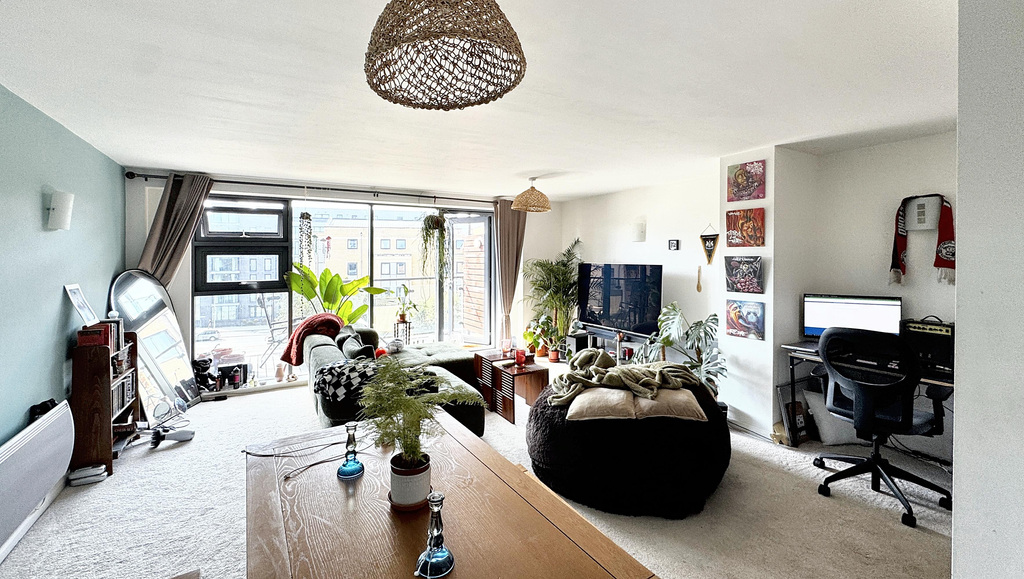 2 bed Apartment for rent in Bristol. From R and G Property - Bristol (Apex)