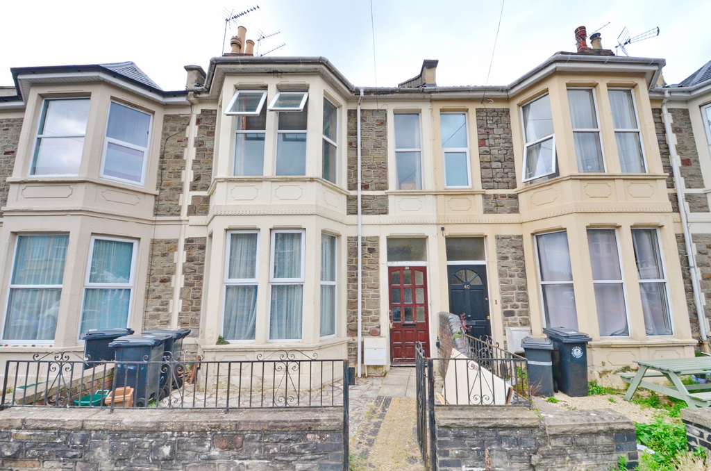 5 bed Mid Terraced House for rent in Bristol. From R and G Property - Bristol (Apex) 5 bed Mid Terraced House for rent in Bristol. From R and G Property - Bristol (Apex)