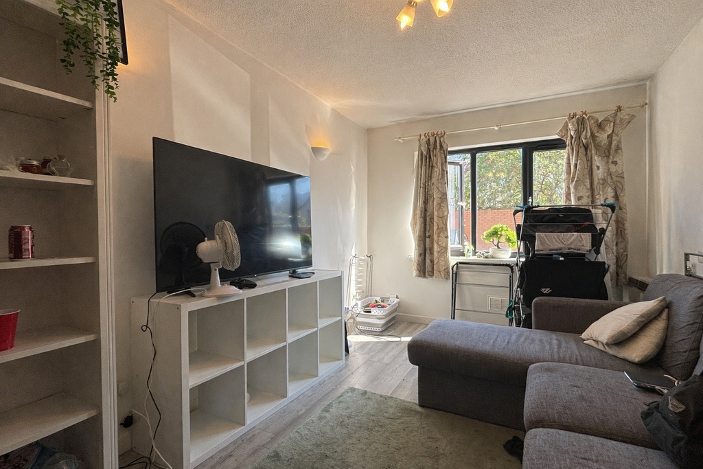 1 bed 1st Floor Flat for rent in Cardiff. From R and G Property - Bristol (Apex)