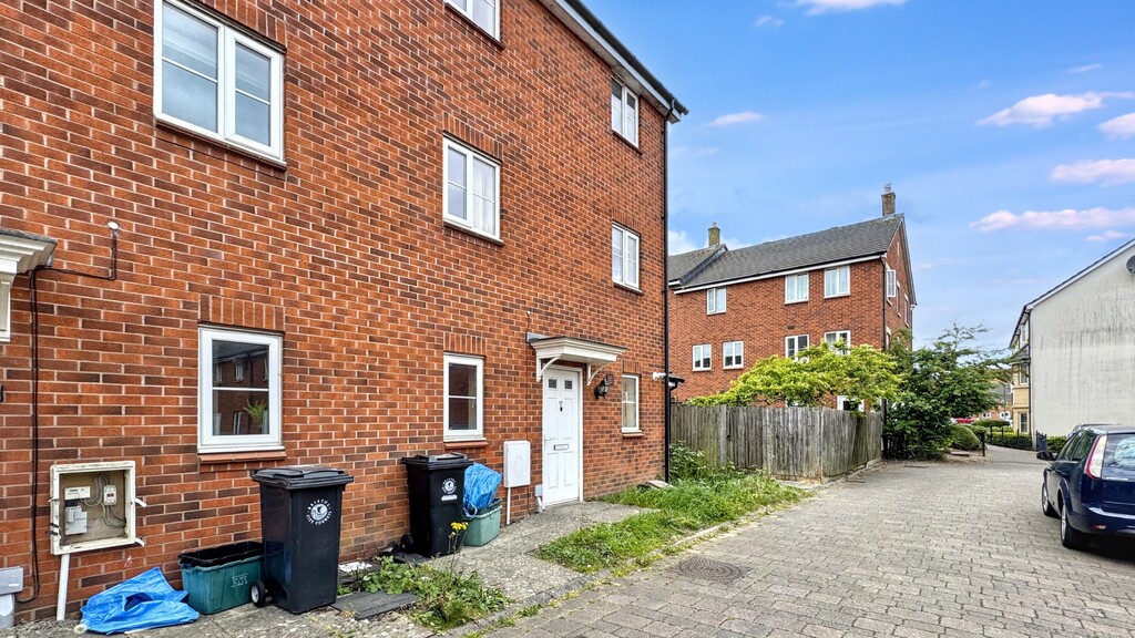 3 bed Semi Detached for rent in Bristol. From R and G Property - Bristol (Apex) 3 bed Semi Detached for rent in Bristol. From R and G Property - Bristol (Apex)