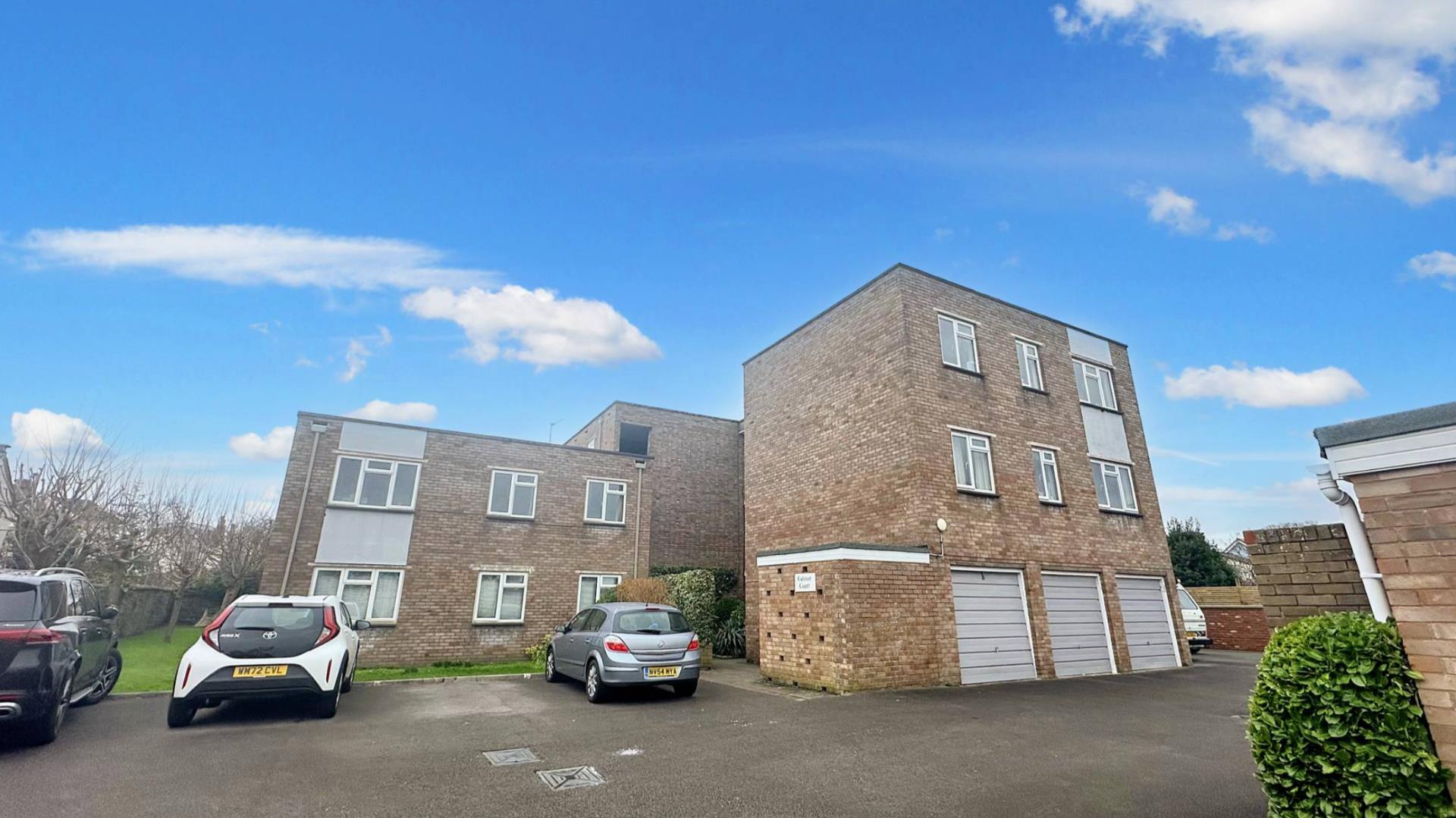 1 bed 1st Floor Flat for rent in Bristol. From R and G Property - Bristol (Apex)