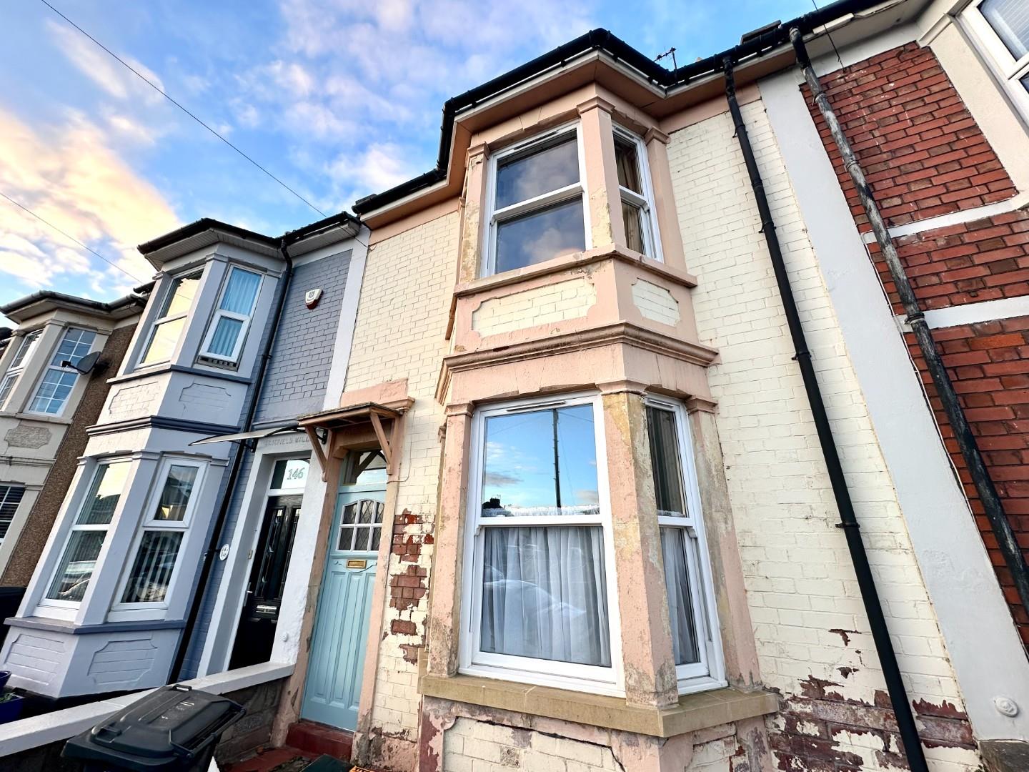 2 bed Mid Terraced House for rent in Bristol. From R and G Property - Bristol (Apex)