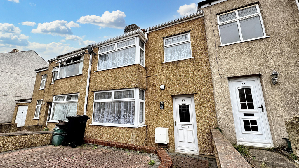 3 bed Mid Terraced House for rent in Bristol. From R and G Property - Bristol (Apex)