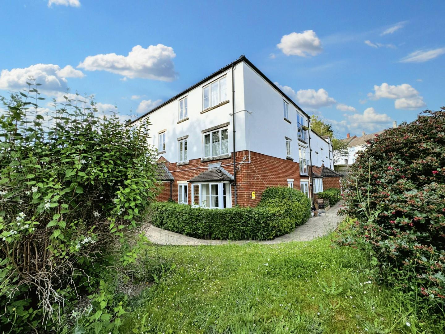 2 bed 1st Floor Flat for rent in Bristol. From R and G Property - Bristol (Apex) 2 bed 1st Floor Flat for rent in Bristol. From R and G Property - Bristol (Apex)