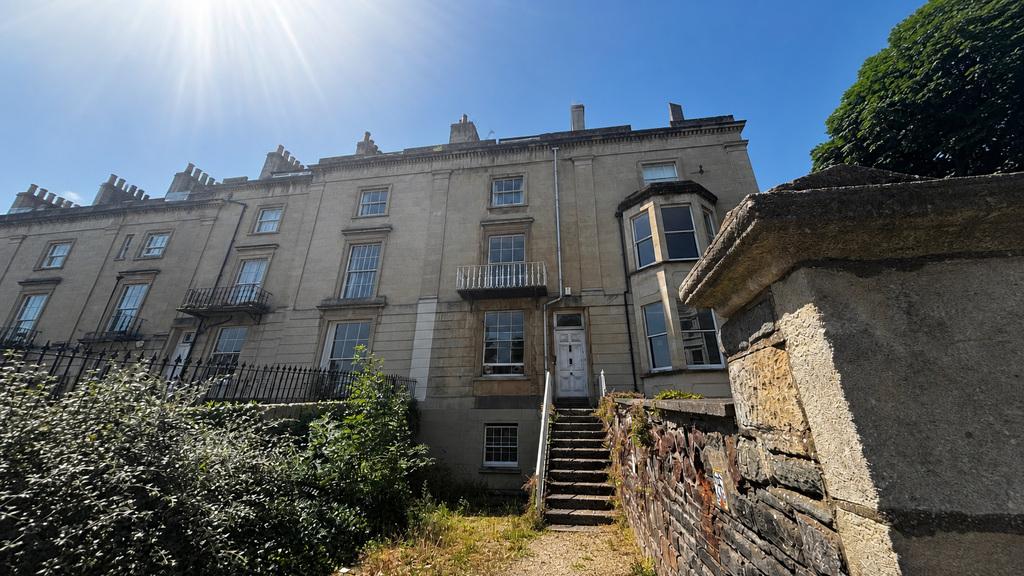 1 bed House Share for rent in Leigh Woods. From R and G Property - Bristol (Apex)