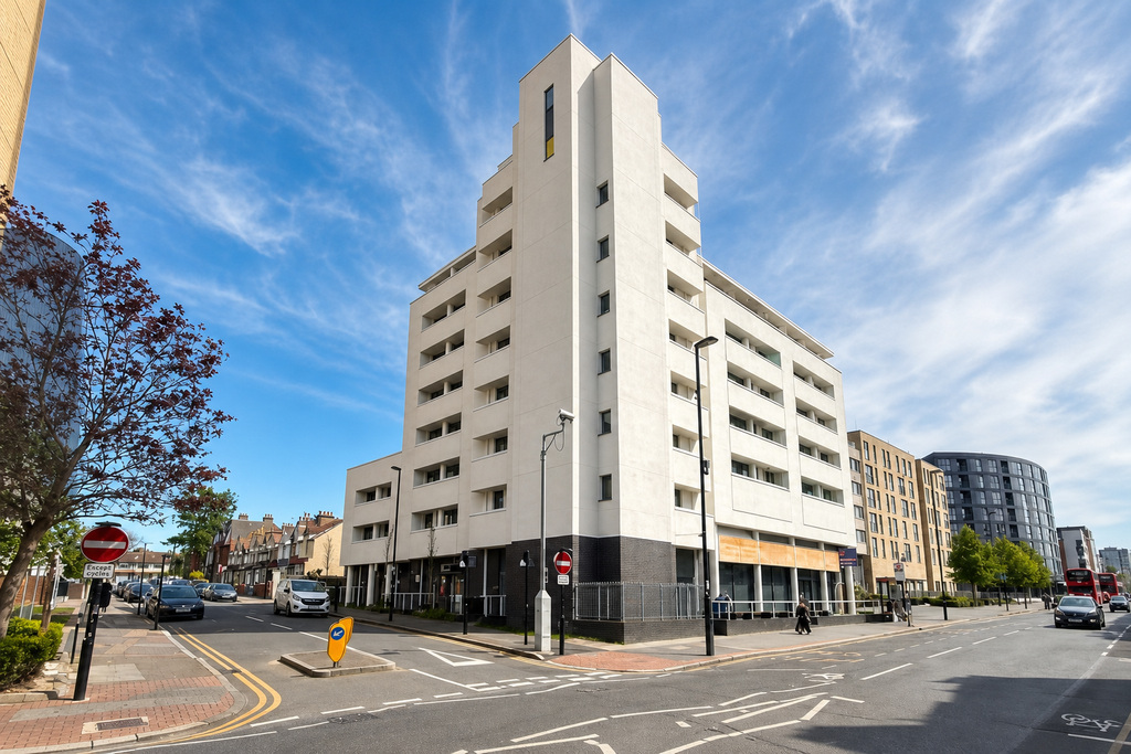2 bed 1st Floor Flat for rent in Croydon. From R and G Property - Bristol (Apex) 2 bed 1st Floor Flat for rent in Croydon. From R and G Property - Bristol (Apex)