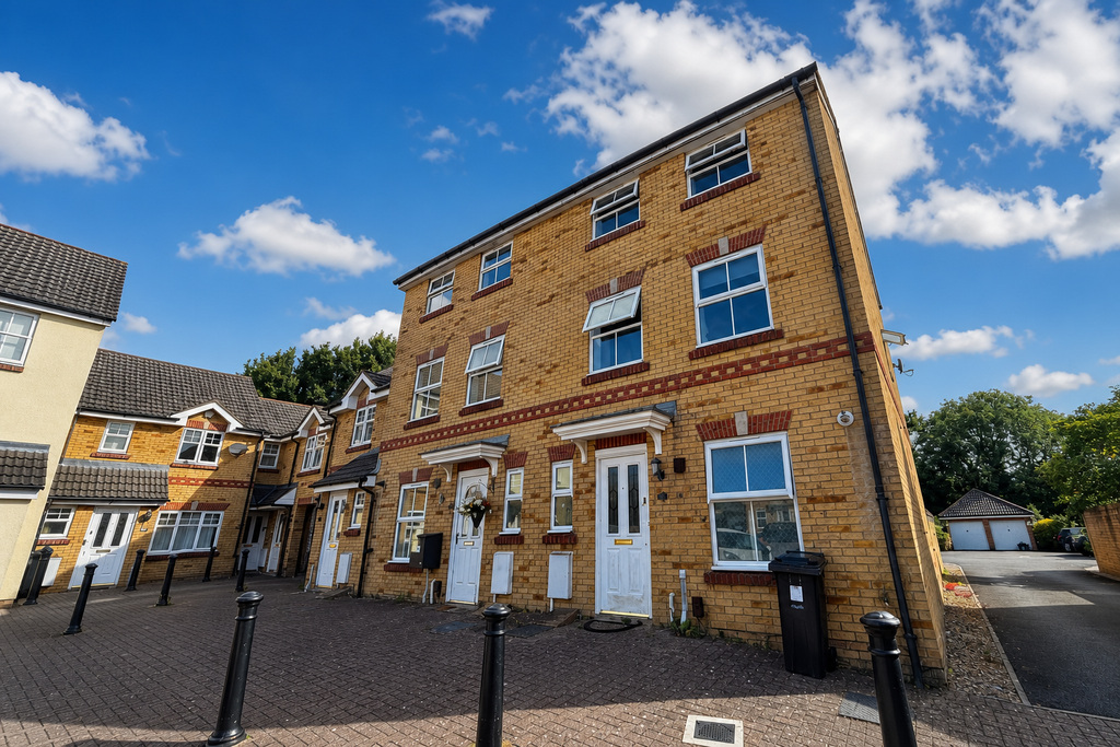 4 bed Not Specified for rent in Bristol. From R and G Property - Bristol (Apex) 4 bed Not Specified for rent in Bristol. From R and G Property - Bristol (Apex)