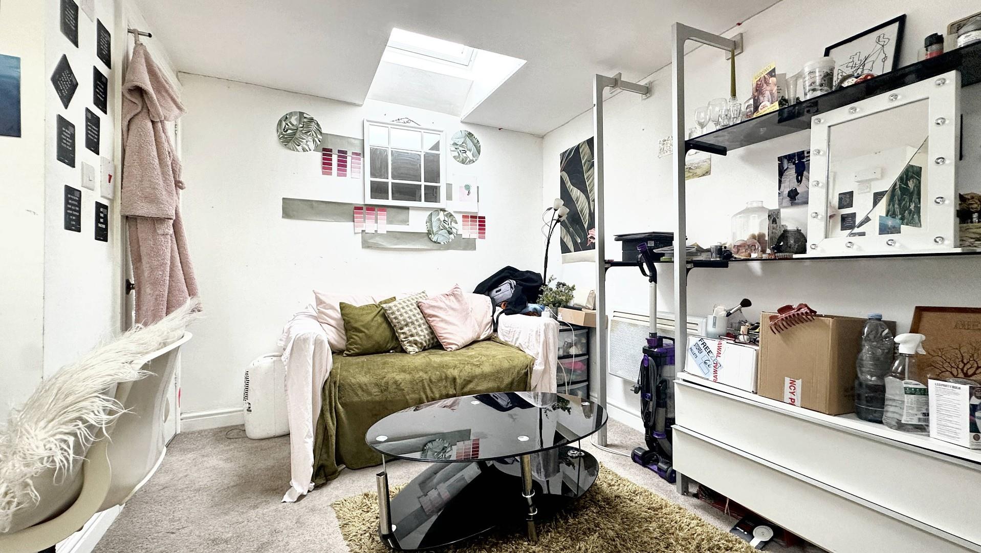 1 bed 1st Floor Flat for rent in Bristol. From R and G Property - Bristol (Apex) 1 bed 1st Floor Flat for rent in Bristol. From R and G Property - Bristol (Apex)