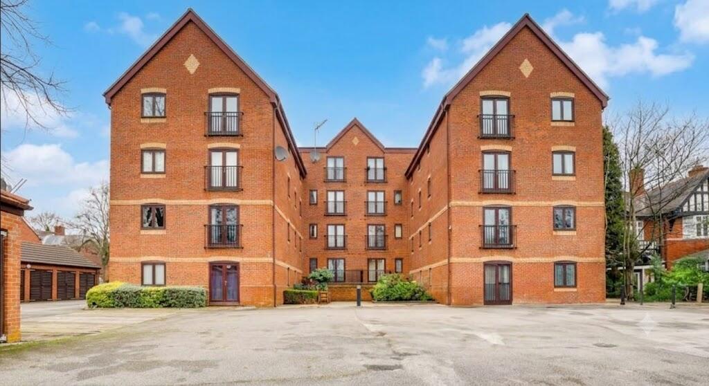 2 bed 1st Floor Flat for rent in Arnold. From Woodstead Sales and Lettings