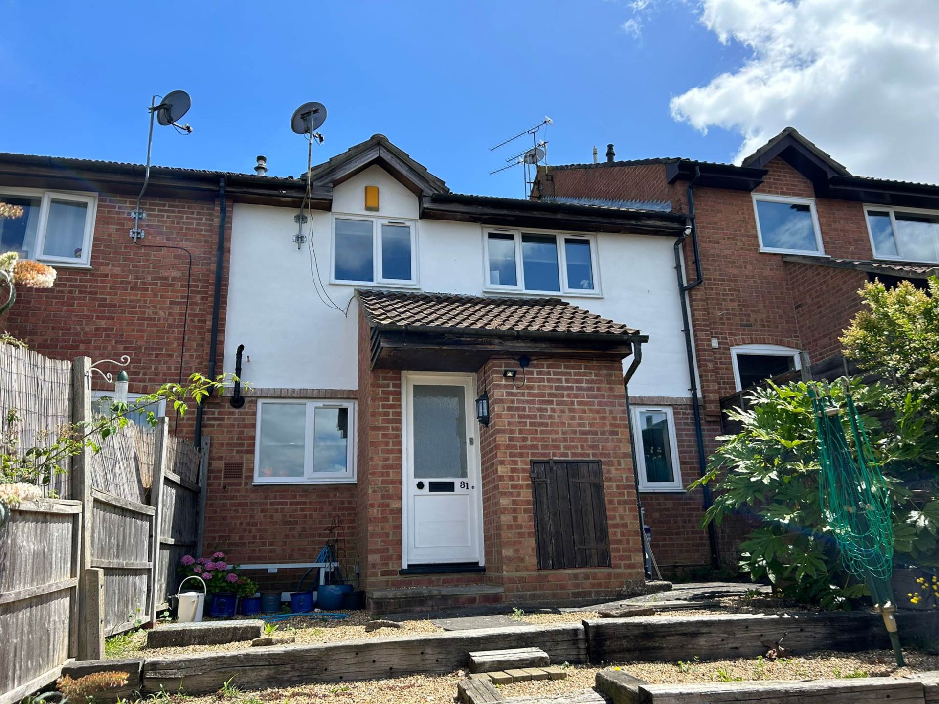 2 bed Semi Detached for rent in West Clandon. From Hoods Residential