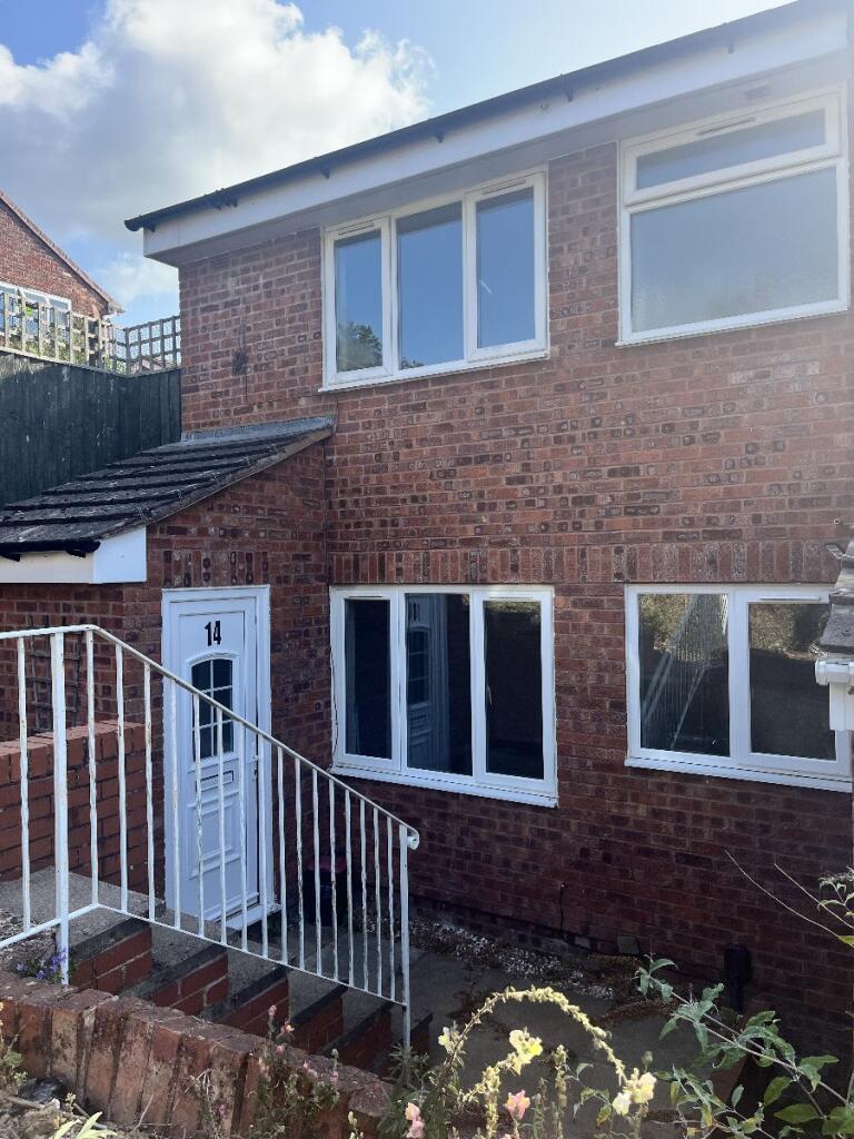 1 bed Mid Terraced House for rent in Exeter. From Capron Gould - Exeter