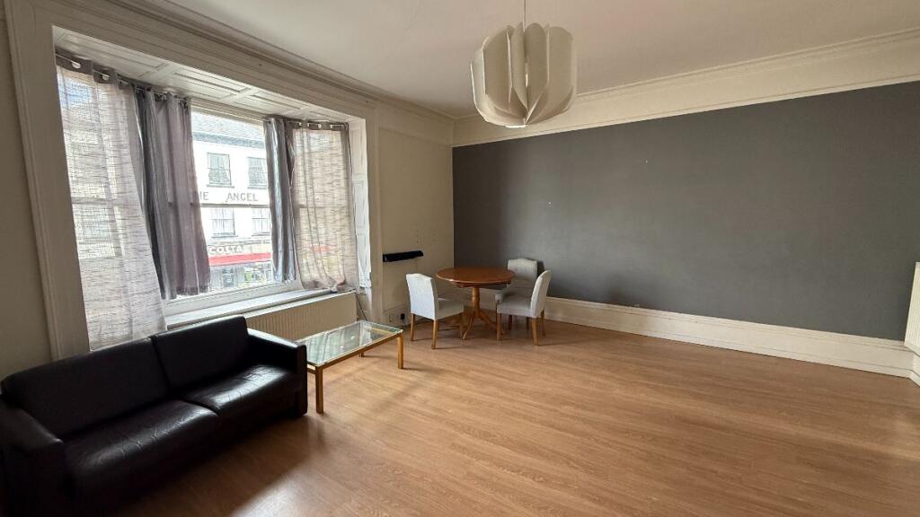 2 bed Apartment for rent in Honiton. From Capron Gould - Exeter 2 bed Apartment for rent in Honiton. From Capron Gould - Exeter