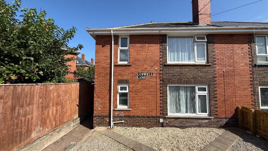 4 bed Semi Detached for rent in Exeter. From Capron Gould - Exeter 4 bed Semi Detached for rent in Exeter. From Capron Gould - Exeter
