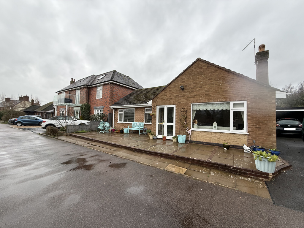 3 bed Bungalow for rent in Hopwas. From Chattings - Lichfield
