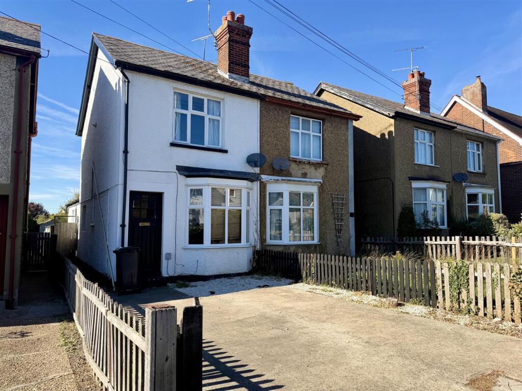 2 bed Semi Detached for rent in Burnham-on-Crouch. From Church & Hawes - Burnham on Crouch 2 bed Semi Detached for rent in Burnham-on-Crouch. From Church & Hawes - Burnham on Crouch